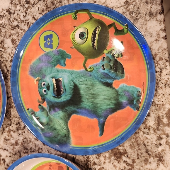 Monsters inc plates and bowls - Picture 2 of 4